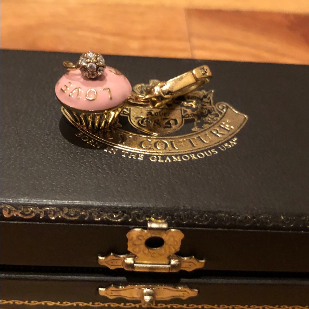 Juicy Couture Cupcake charm
